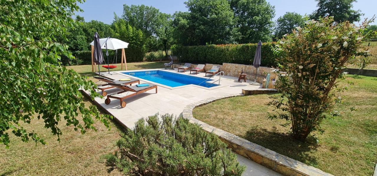Sunny Garden Villa With Pool Loborika Exteriör bild