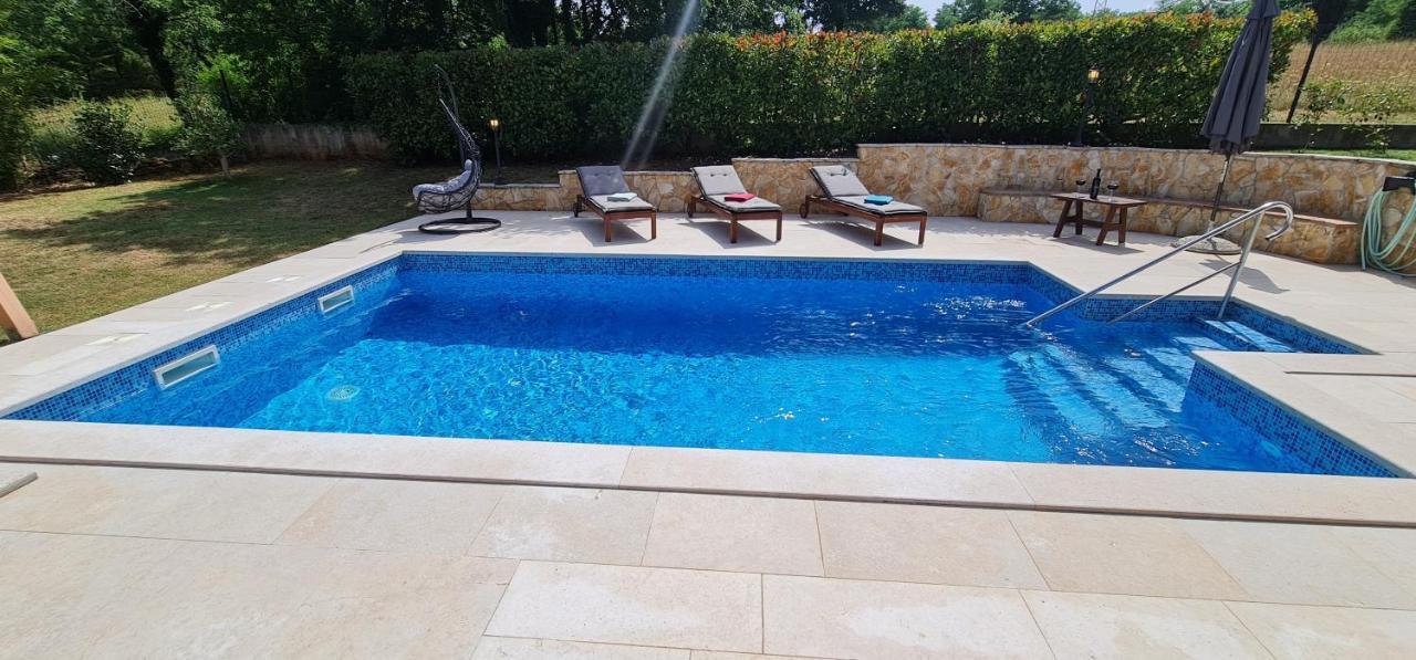 Sunny Garden Villa With Pool Loborika Exteriör bild